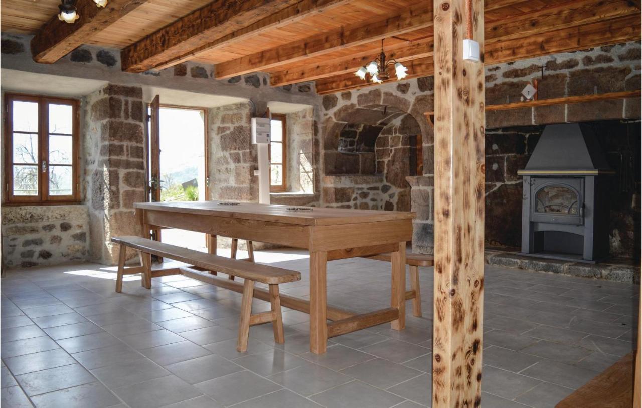 3 Bedroom Beautiful Home In Cheylade Esterno foto